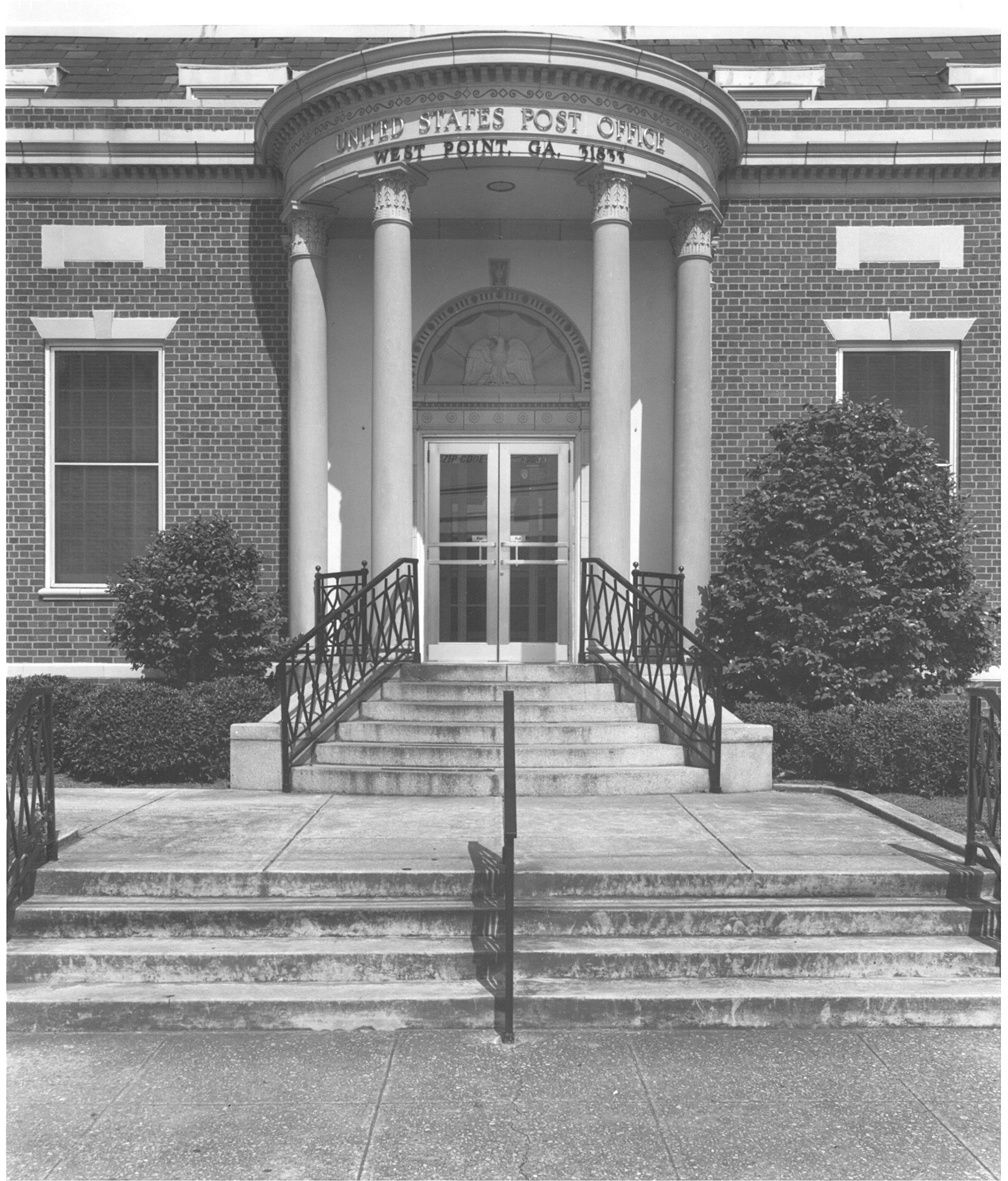 Historical image of West Point, GA's Post Office provided by Troup County Archives